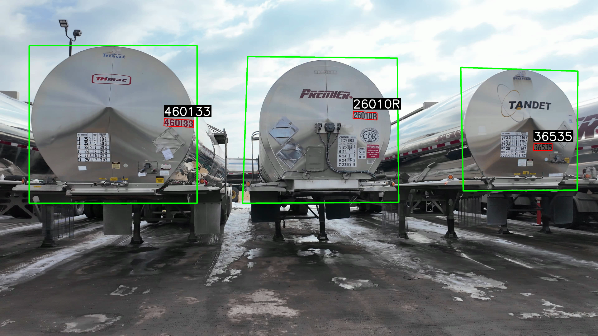 yardsight-overlay-Cfg7ZtXi